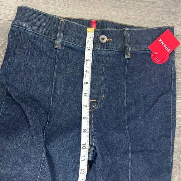 SPANX Pintuck Flare Jeans Raw Indigo High Rise Women’s Size Small $158 MSRP NWT - Picture 12 of 15